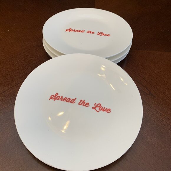 Robert Gordon “Spread the Love” Plates - Set of 4 - Valentines - Picture 1 of 8